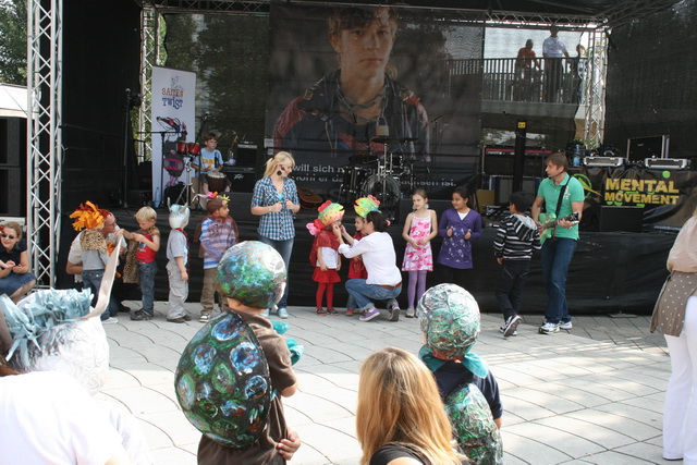 gal/2009/2009 Weltkindertag Duesseldorf  Johannes Rau Platz/IMG_9263.JPG